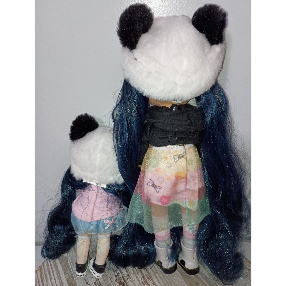Na Na Na Surprise Panda Family (2 Dolls) & 2 in 1 Panda Keychain Keyring & Doll. - Picture 3 of 5